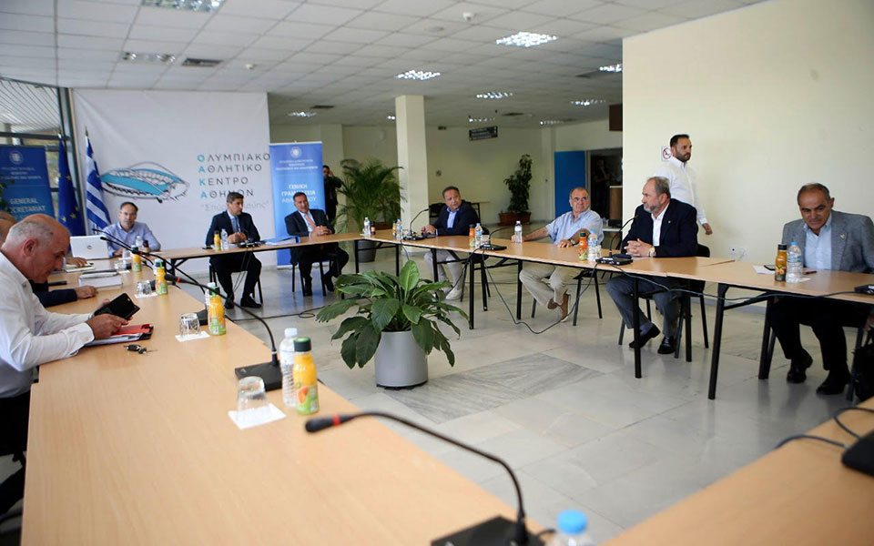 «Επανεκκίνηση» και στις αθλητικές εγκαταστάσεις-1