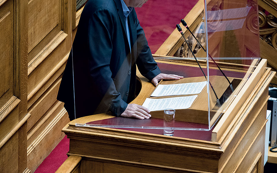 Βουλή εναντίον κορωνοϊού-4