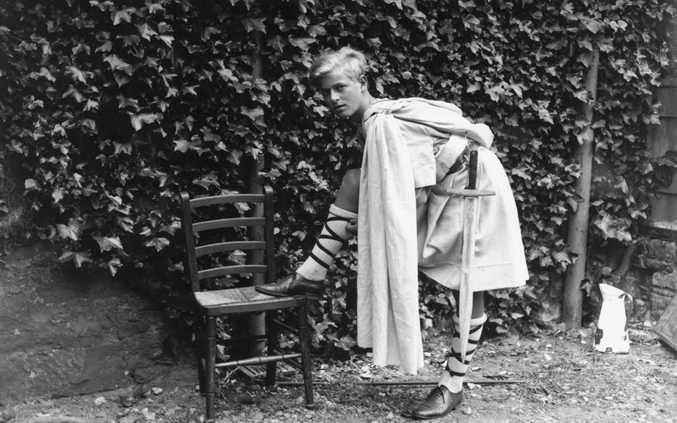 Στο “Κ” / “ΤΑΞΙΔΙΑ”, αυτή την Κυριακή, ένα γόνατο στον λαιμό της Αμερικής.-7