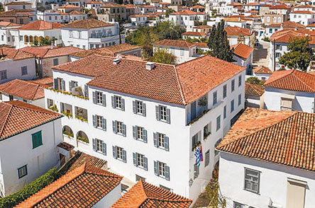 Τζένη Σοφιανού: Εμείς πειθαρχούμε, οι ξένοι εισέρχονται δίχως εντατικούς ελέγχους-1