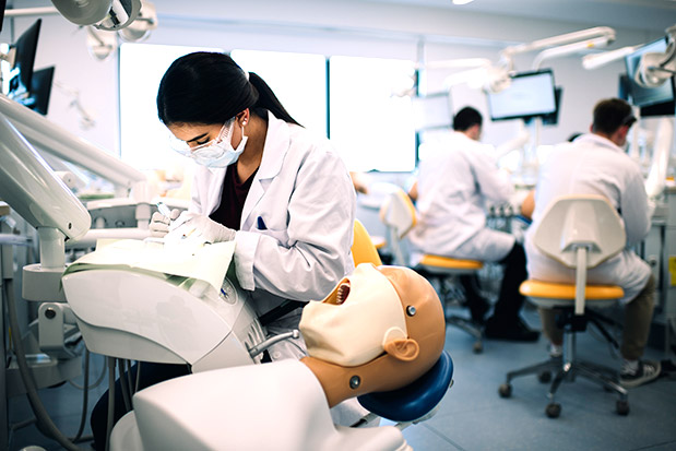 Ολοκληρωμένες σπουδές Ιατρικής, Οδοντιατρικής, Επιστημών Υγείας και Ζωής στο ΕΠΚ-3