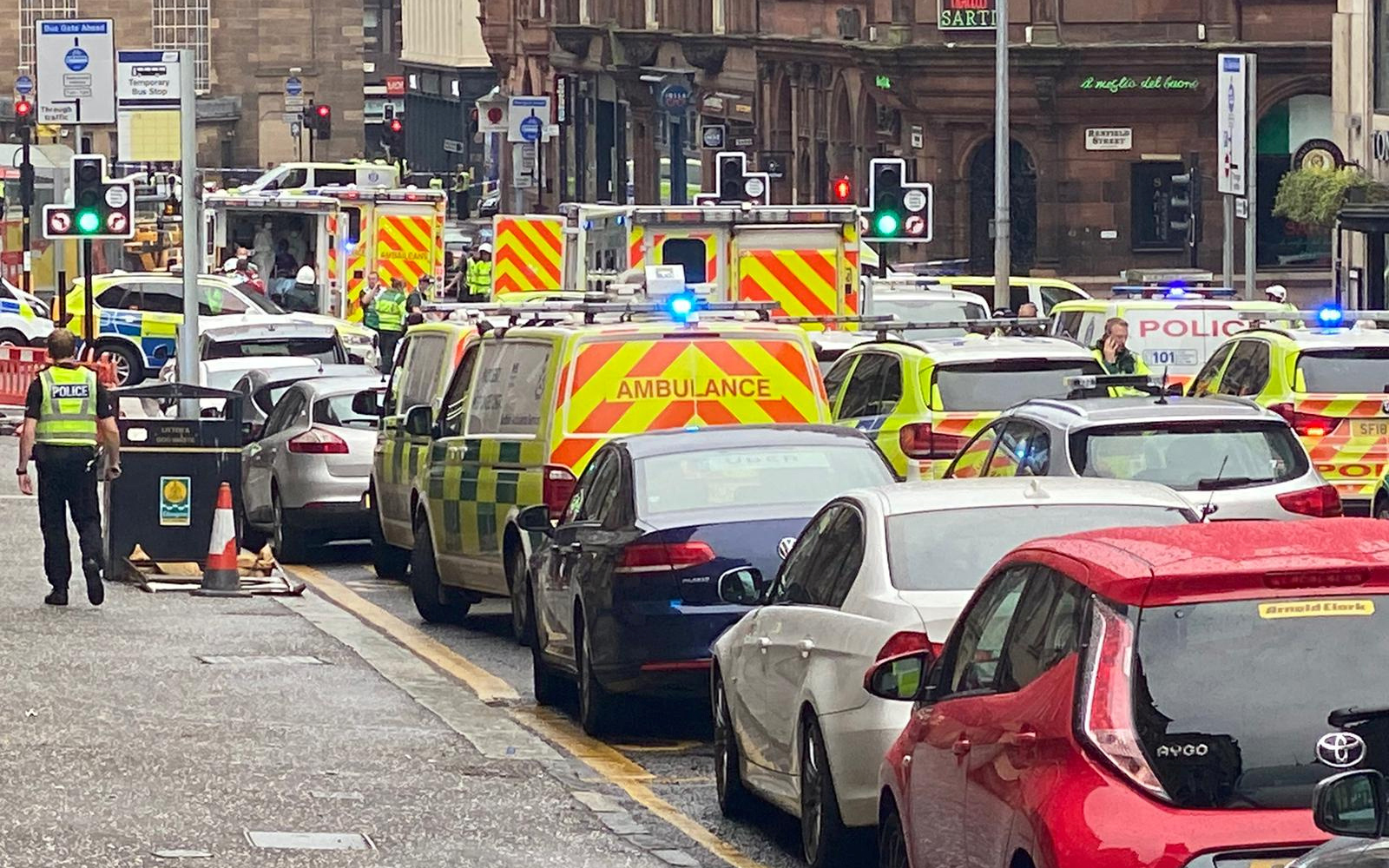 Επίθεση με μαχαίρι στη Γλασκώβη – Τρεις νεκροί, ανάμεσά τους και ο δράστης-2