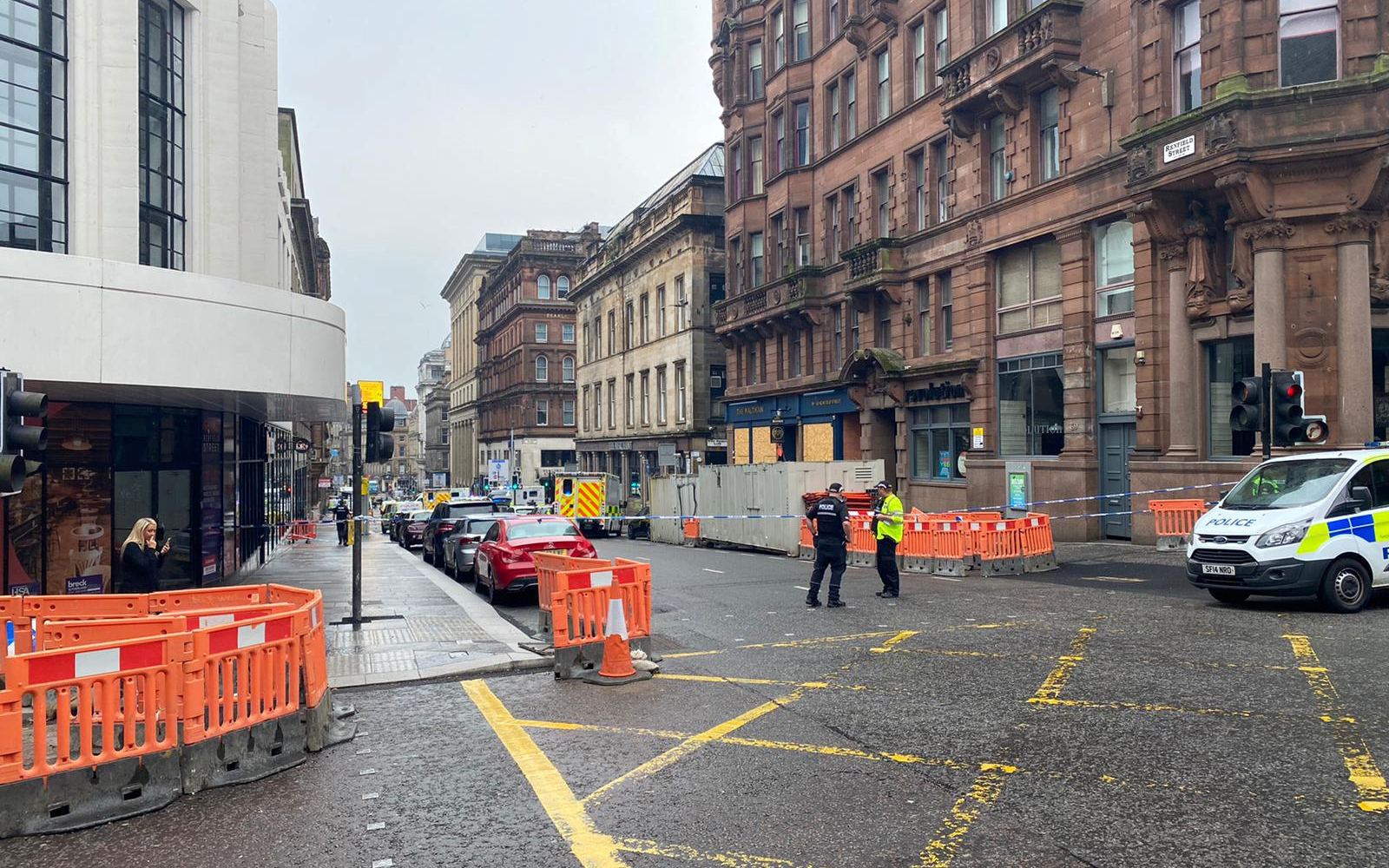 Επίθεση με μαχαίρι στη Γλασκώβη – Τρεις νεκροί, ανάμεσά τους και ο δράστης-1