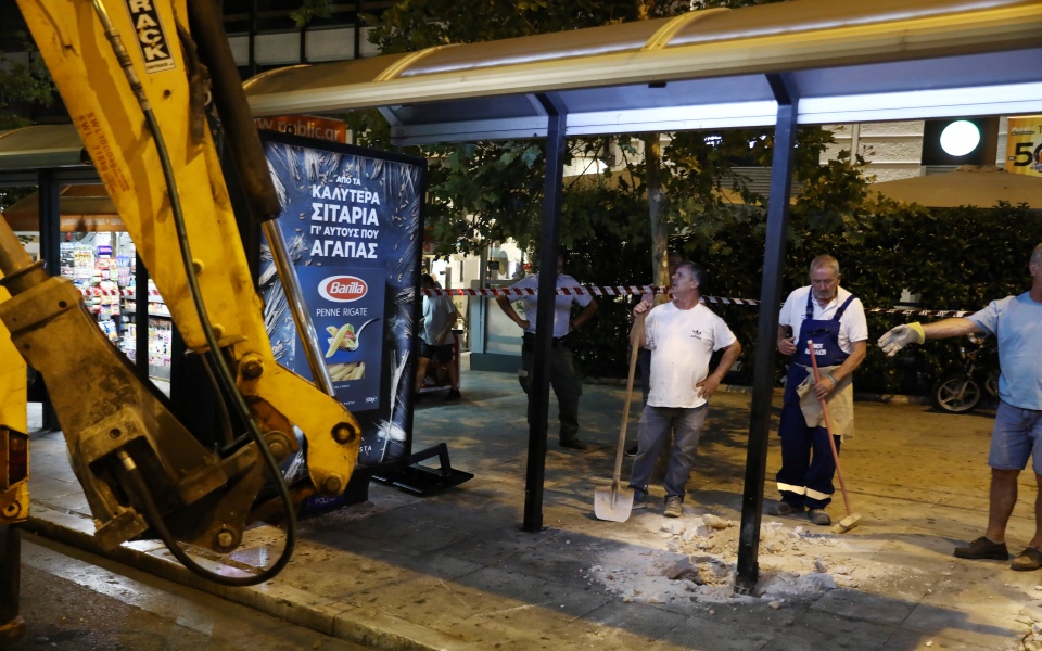 Εντατικές εργασίες στο Σύνταγμα για τον «Μεγάλο Περίπατο»-3