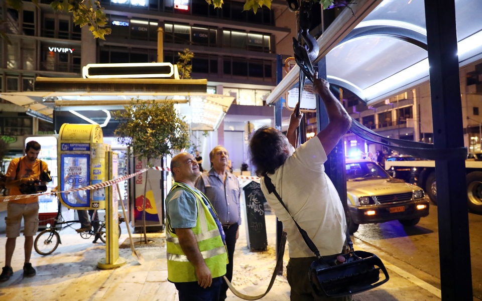 Εντατικές εργασίες στο Σύνταγμα για τον «Μεγάλο Περίπατο»-2