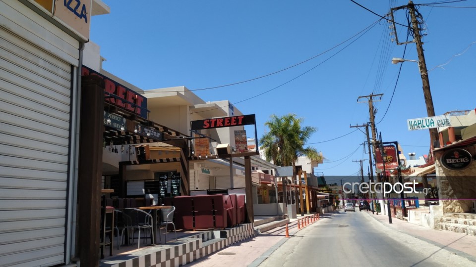 Αποκαρδιωτικές εικόνες στις τουριστικές περιοχές της Κρήτης: Άδειοι δρόμοι και «λουκέτα» (φωτογραφίες)-2