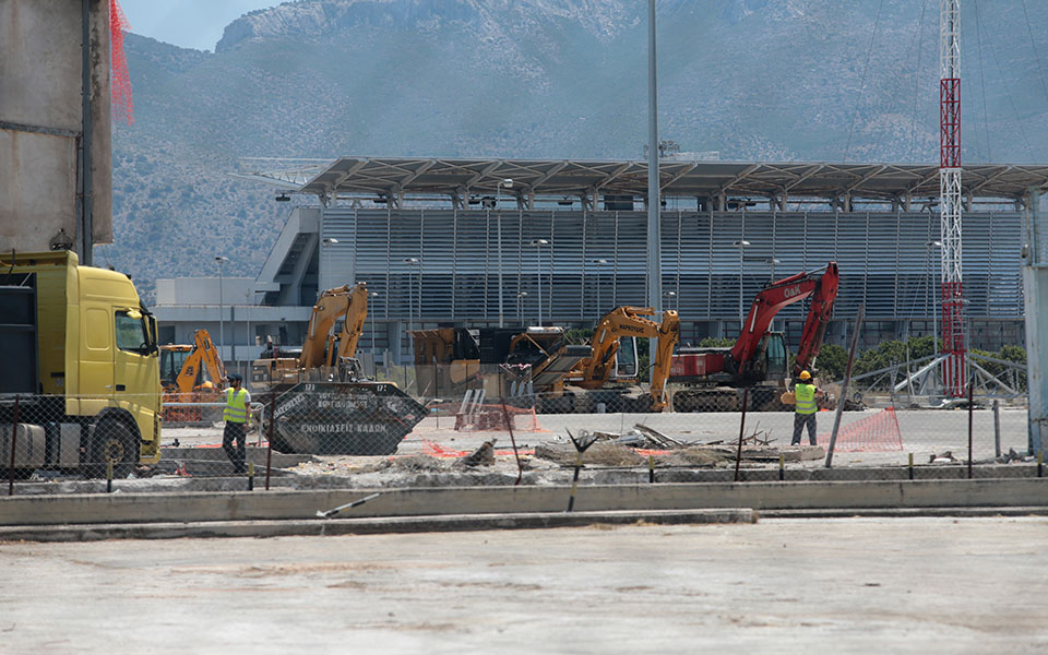 Μπουλντόζες στο Ελληνικό – Φωτογραφίες από τις προκαταρκτικές αποψιλώσεις-4