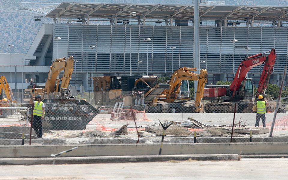 Μπουλντόζες στο Ελληνικό – Φωτογραφίες από τις προκαταρκτικές αποψιλώσεις-6