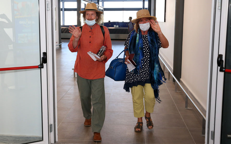 Αφίξεις 235 διεθνών πτήσεων αναμένονται σήμερα στην Ελλάδα – Επτά πλοία αύριο στο λιμάνι της Πάτρας-2