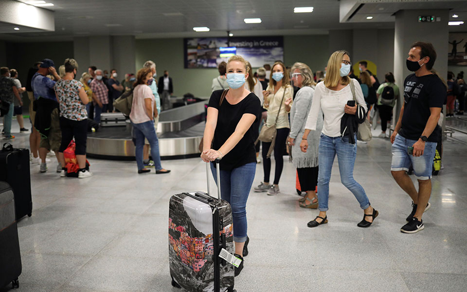 Αφίξεις 235 διεθνών πτήσεων αναμένονται σήμερα στην Ελλάδα – Επτά πλοία αύριο στο λιμάνι της Πάτρας-3