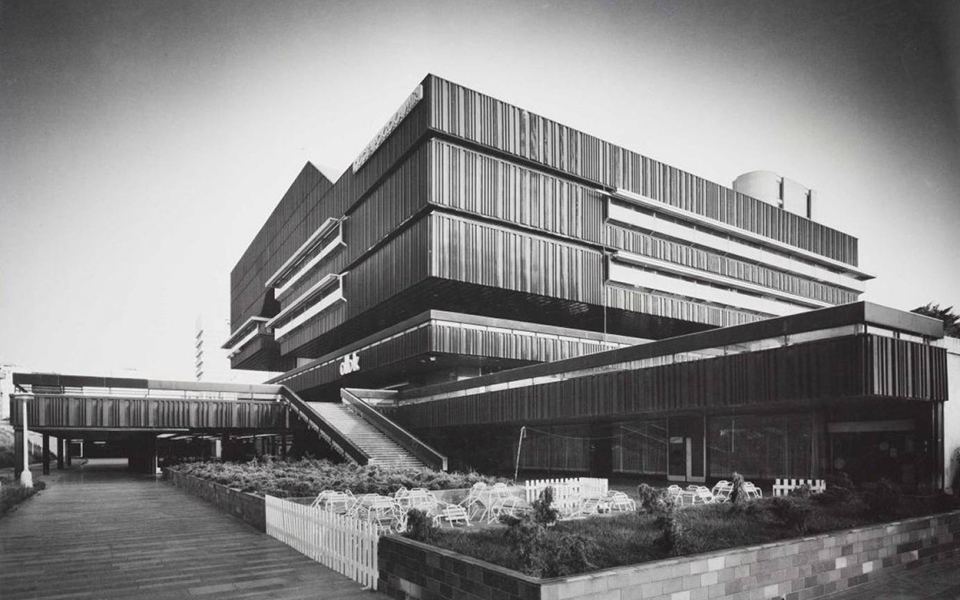 Ματιές στον κόσμο-4