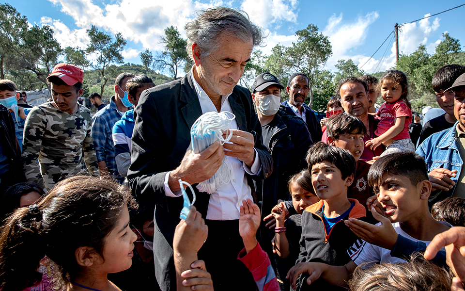 Οδοιπορικό Μπερνάρ-Ανρί Λεβί στη Μόρια: Η ευρωπαϊκή πρωτεύουσα της οδύνης-1