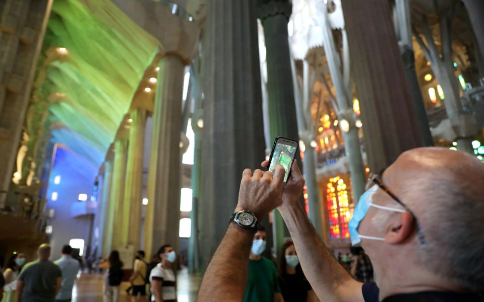 Βαρκελώνη: Η Σαγράδα Φαμίλια άνοιξε για τους εργαζόμενους πρώτης γραμμής-1