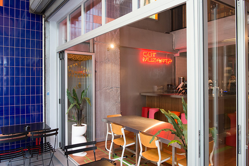 Kobra: Ρωμαλέο bar food-3