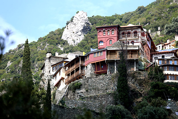 Τo Άγιον Όρος πήρε τα μέτρα του-2