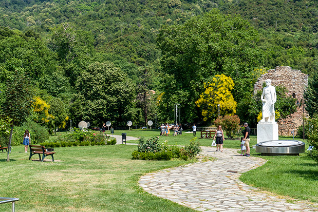 Ανατολική Χαλκιδική γεμάτη ιστορία και ιστορίες-1