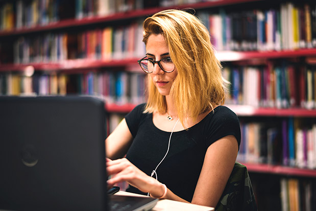 Πραγματοποίησε τις σπουδές που ονειρεύεσαι από το σπίτι σου-1