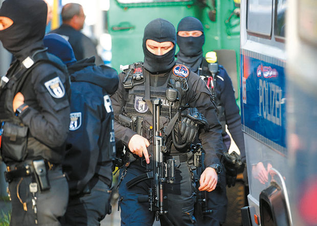 Διαβάστε στην «Καθημερινή της Κυριακής»-5