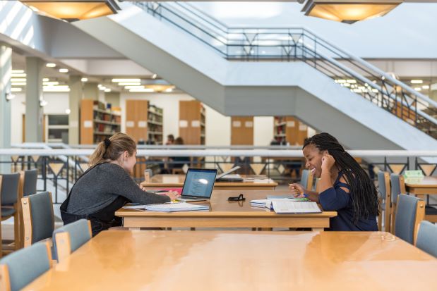 Ναυτιλιακές σπουδές στο Deree – The American College of Greece-1