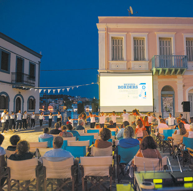 Τα μικρά φεστιβάλ αντέχουν-1