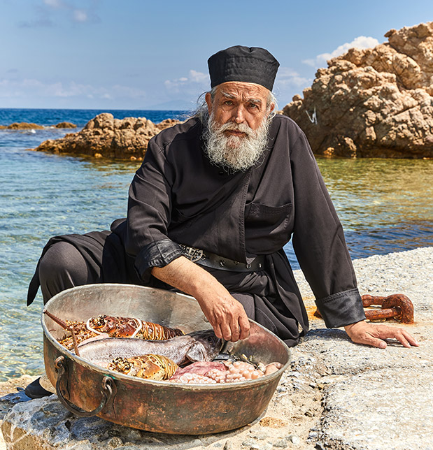 Νέα συλλεκτική έκδοση: «Η καλοκαιρινή Κουζίνα του Αγίου Όρους από τον Μοναχό Επιφάνιο»-1