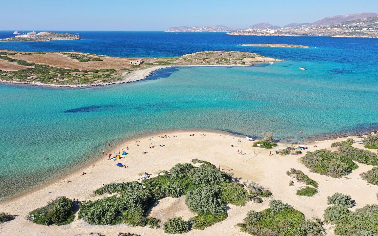 Τομ Χανκς και Ρίτα Γουίλσον: στην Αντίπαρο μέχρι τα τέλη Σεπτεμβρίου-3