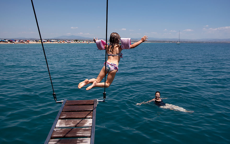Το καλοκαίρι που ο κορωνοϊός μάς έμαθε ιστιοπλοΐα-1