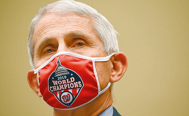 Σε κόκκινο συναγερμό για COVID-19 η Ευρώπη-1