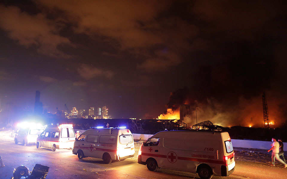 Εκρήξεις στη Βηρυτό: Τουλάχιστον 100 νεκροί και 4.000 τραυματίες – Ανατινάχθηκαν 2.750 τόνοι νιτρικού αμμωνίου-2