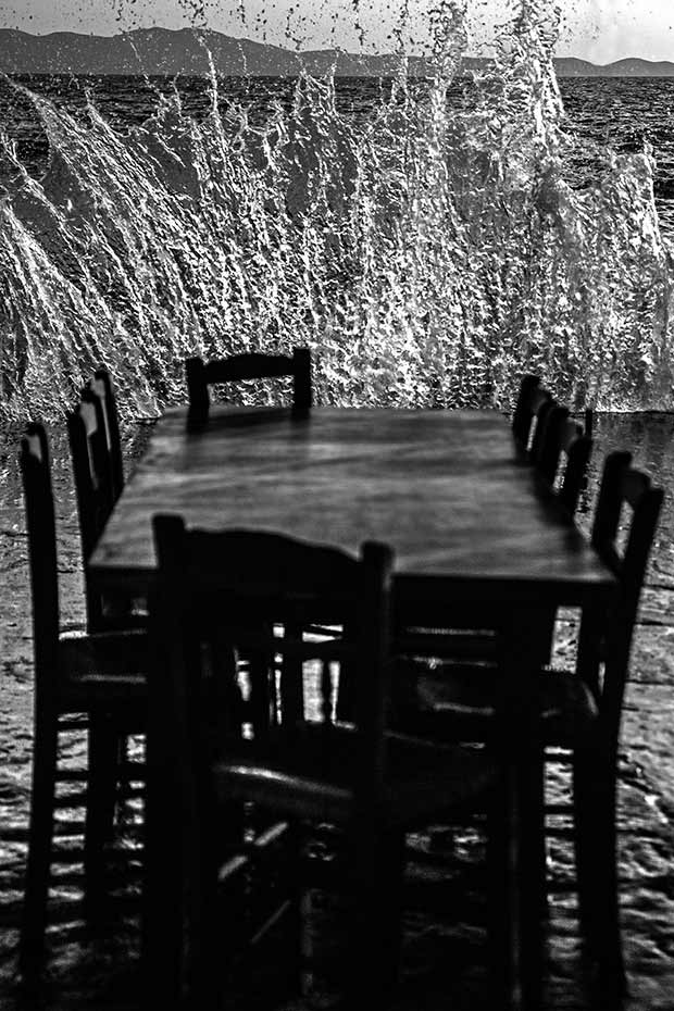 «Eστιν θάλασσα – τις δε νιν κατασβέσει;»-1