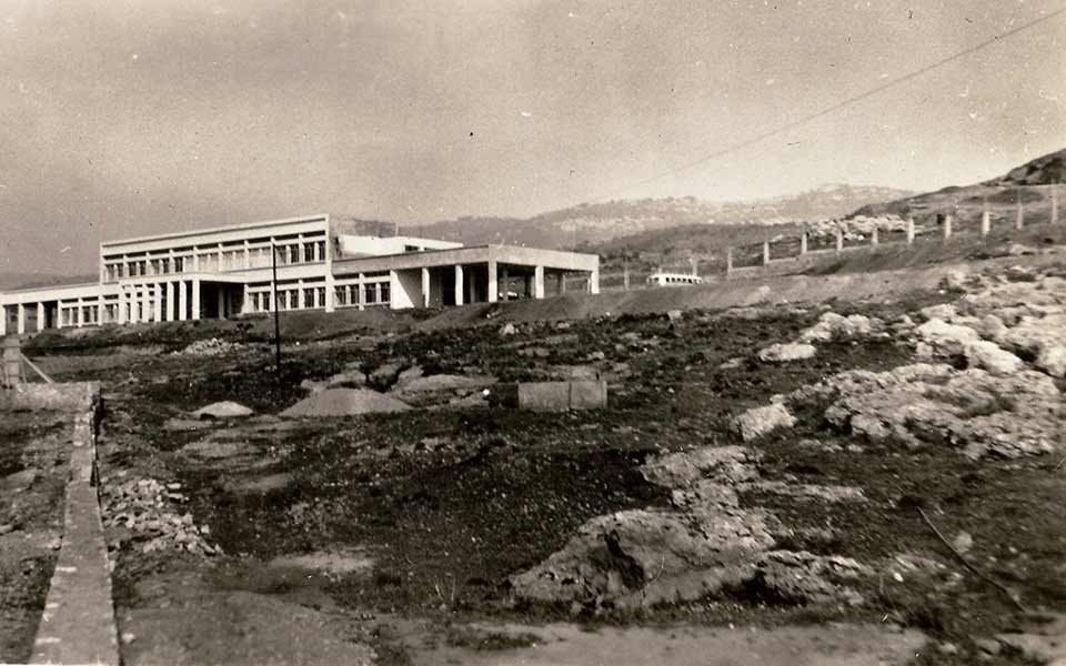 «Μενχεμπάκ για Λιμπνάν!» (Λίβανε, σε αγαπάμε!). Οι Ελληνες θα ανταποδώσουν την αγάπη σου-3