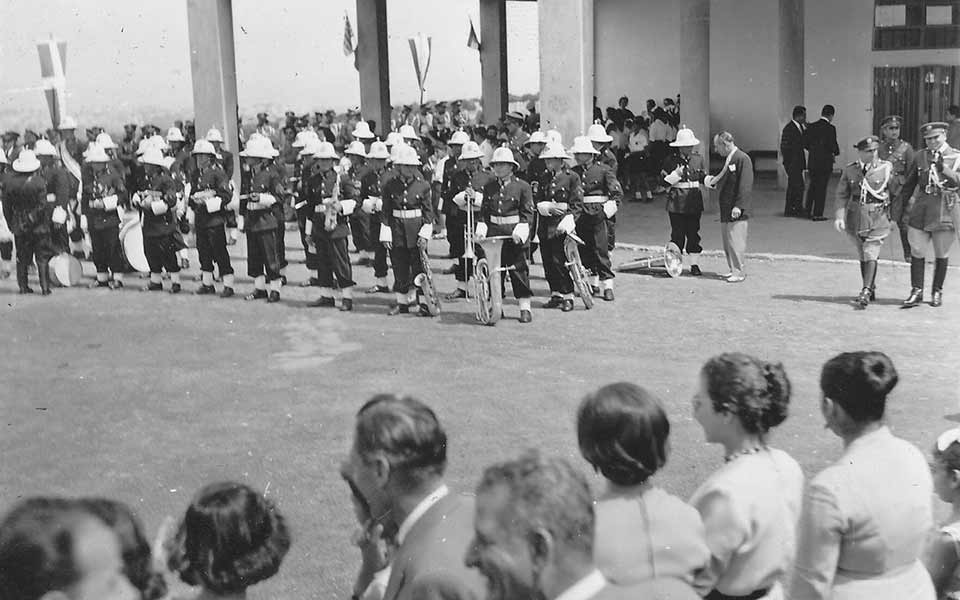 «Μενχεμπάκ για Λιμπνάν!» (Λίβανε, σε αγαπάμε!). Οι Ελληνες θα ανταποδώσουν την αγάπη σου-1