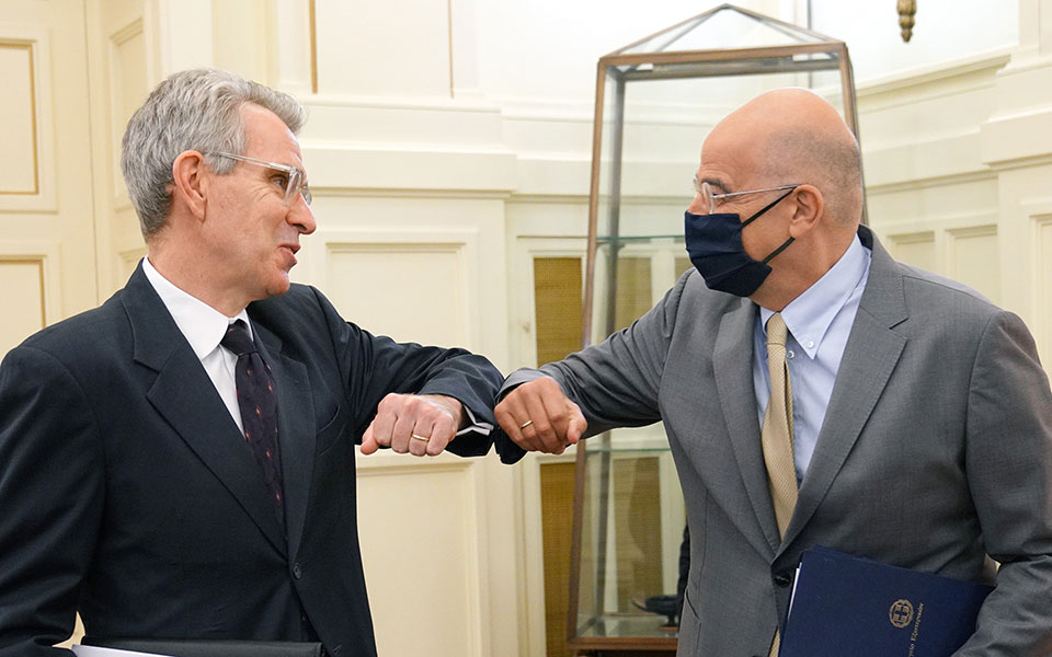 Εν αναμονή διπλωματικών πρωτοβουλιών για εκτόνωση της κρίσης-1