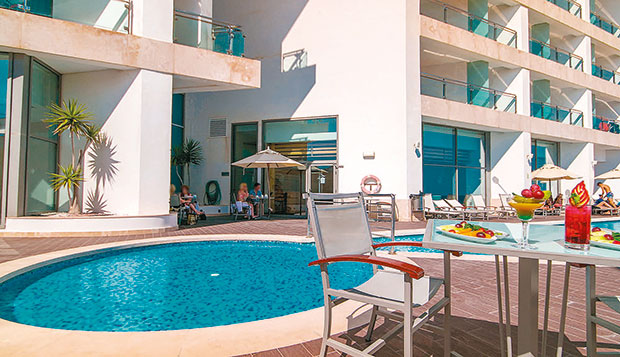 Τουρισμός: Το δυσκολότερο καλοκαίρι… χειροτερεύει-1