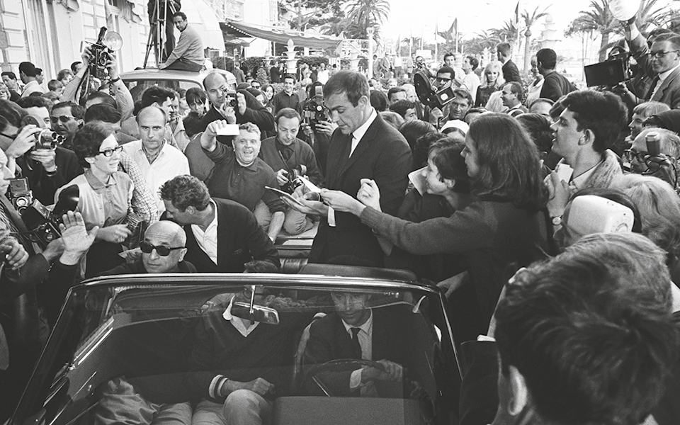 «ΚΑΠΑ» / «ΤΑΞΙΔΙΑ», αυτή την Κυριακή, αφιέρωμα στο μεγάλο θέμα των ημερών, τη σχέση των νέων με την έξαρση της πανδημίας-4