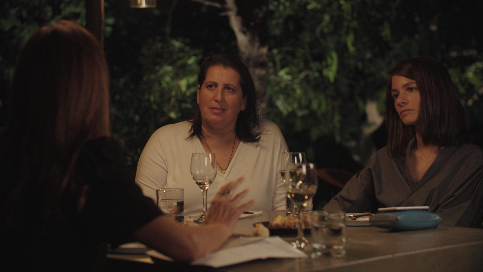 Διαβάστε στην «Καθημερινή της Κυριακής»-5