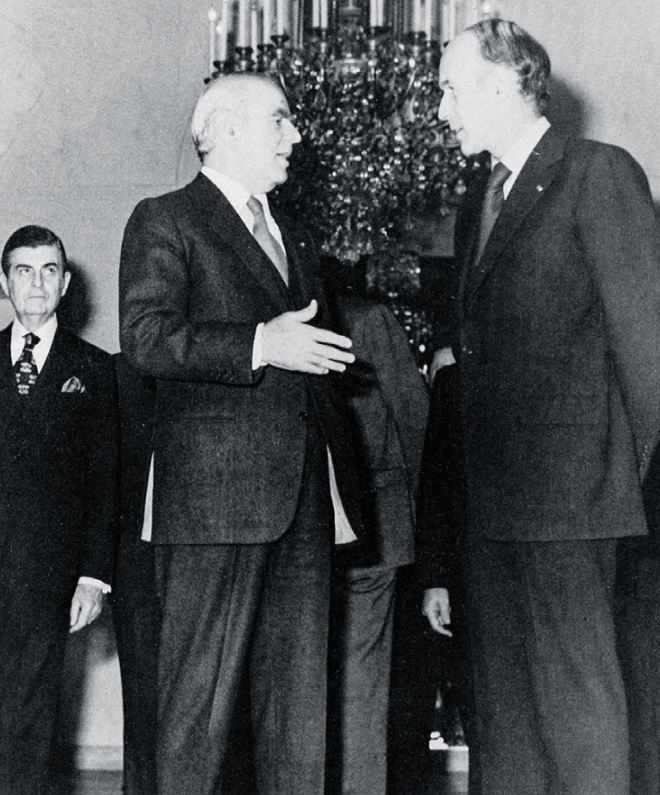 Προσέγγιση της Ελλάδας με τη Γαλλία-2