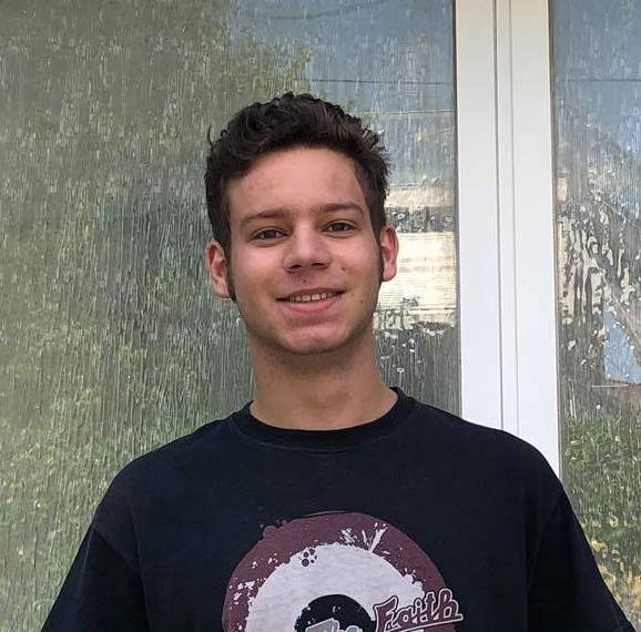 Εισαγωγή σε ΑΕΙ με λευκή κόλλα-1