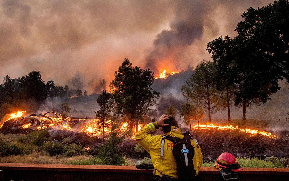 Διαβάστε στην «Καθημερινή της Κυριακής»-6
