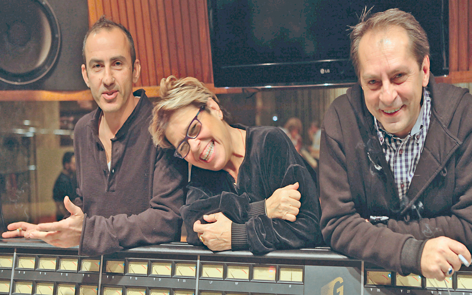 αν-δεν-ενηλικιωθούμε-δεν-έχουμε-ελπίδ-2004110