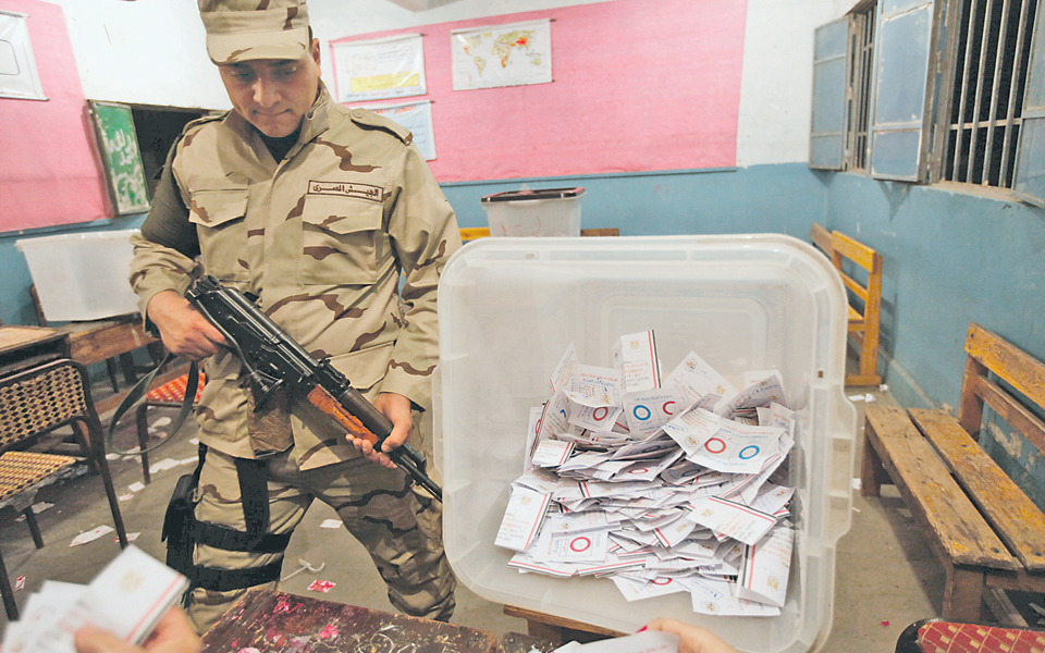 προς-συντριπτικό-ναι-των-αιγυπτίων-2001559