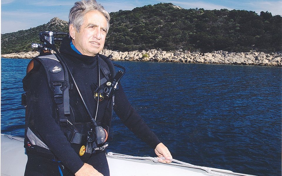 οργώνοντας-τον-ελληνικό-βυθό-για-αρ-2002893