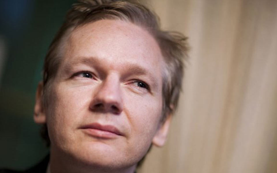 τζούλιαν-ασάνζ-ο-ομπάμα-λέει-ψέματα-2001664