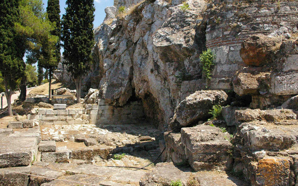 στο-δήμο-πολυγύρου-η-οικία-του-ζωγράφο-2001250