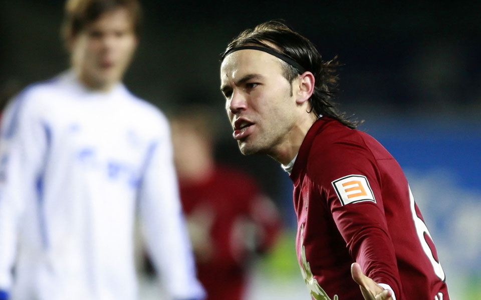 προβάρει-τη-φανέλα-του-παοκ-ο-νάτχο-2003772