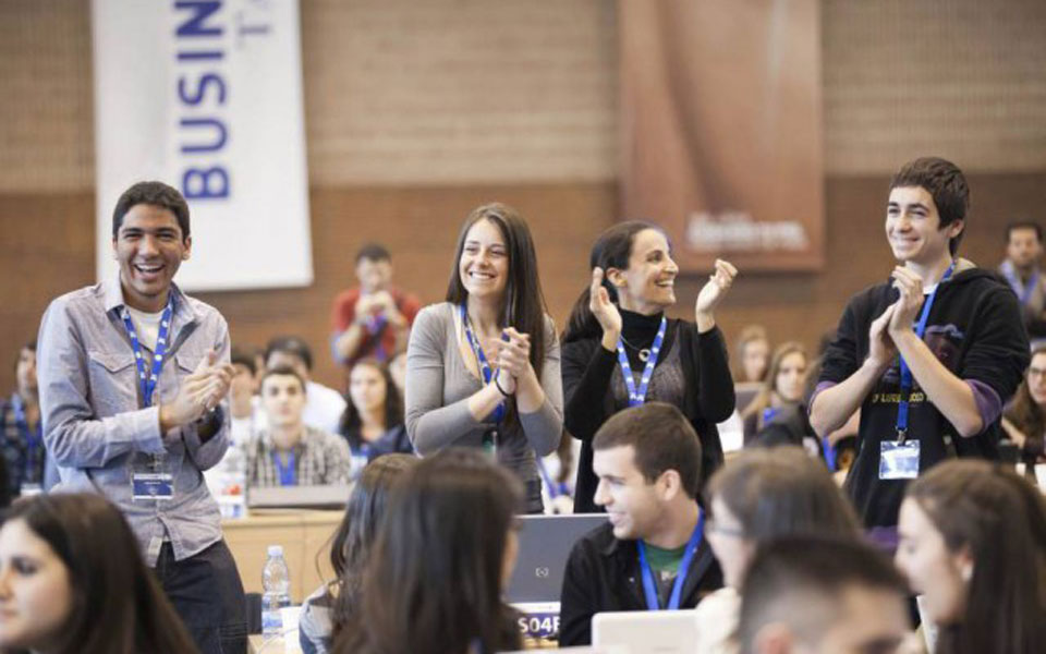 φτιάξε-τη-δική-σου-επιχείρηση-2002886