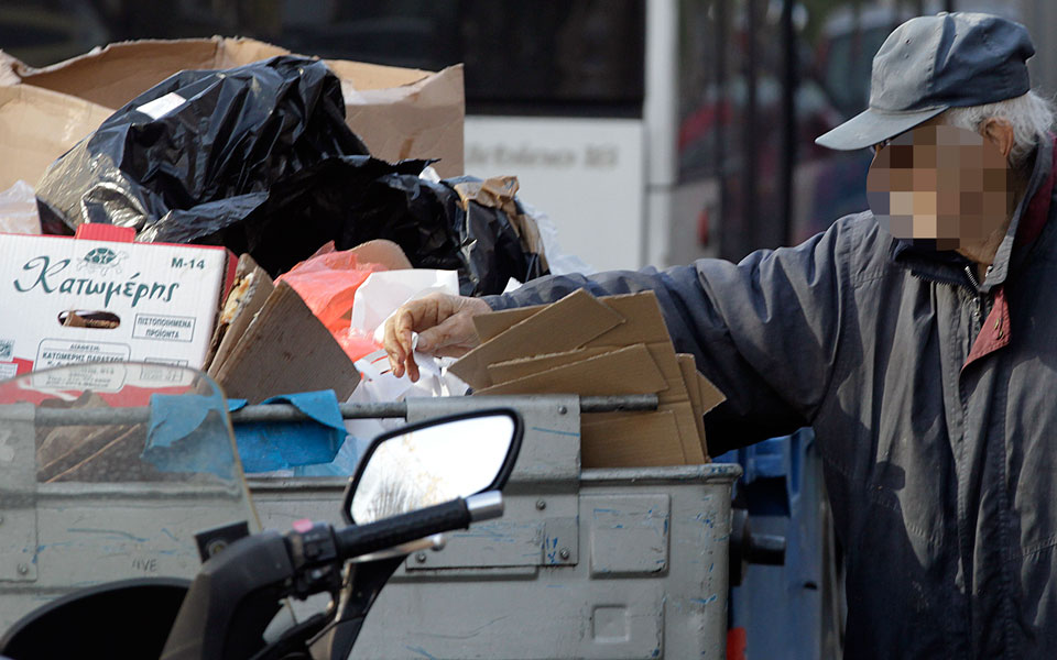 ανησυχητική-αύξηση-της-φτώχειας-ατόμ-2002361