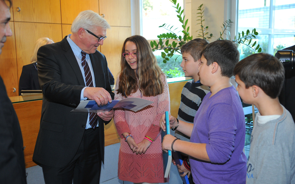 ενα-πρωινό-με-τον-γερμανό-υπουργό-εξωτ-2001956