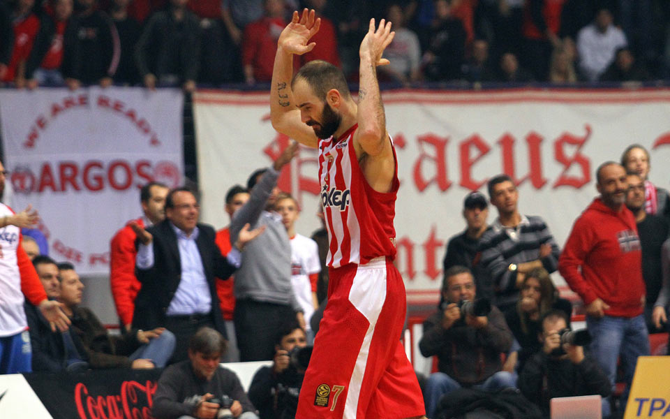 ήττα-του-ολυμπιακού-από-την-μπαρτσελό-2001508