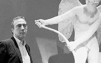 νίκος-σταμπολίδης-τα-μουσεία-πρέπει-ν-2001280